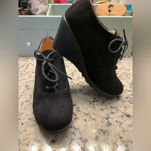 Black Bootie Lace-Up Shoes Wedge Heels Old Fashioned Faux Suede Unbranded Size 5